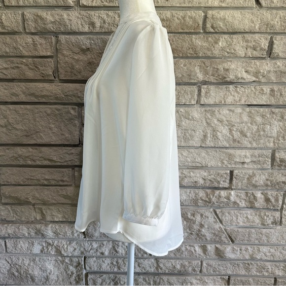 Pintucked Button Down Lace Dress Shirt. Size L white - Picture 2 of 5
